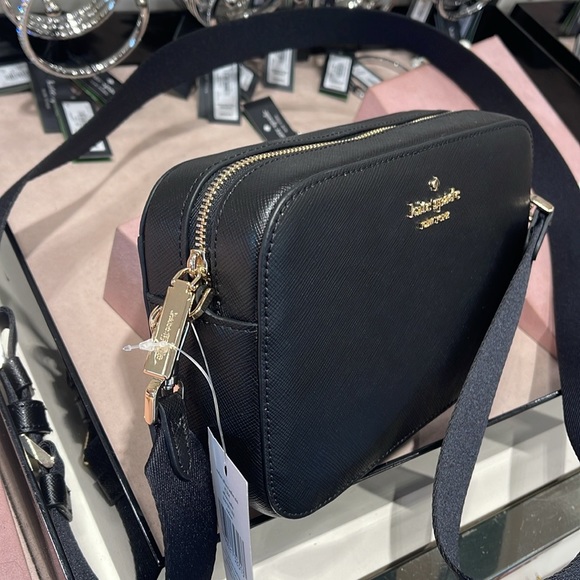 Kate Spade Madison Mini Camera Bag
COLOR:
Black 
NWT - Picture 3 of 16